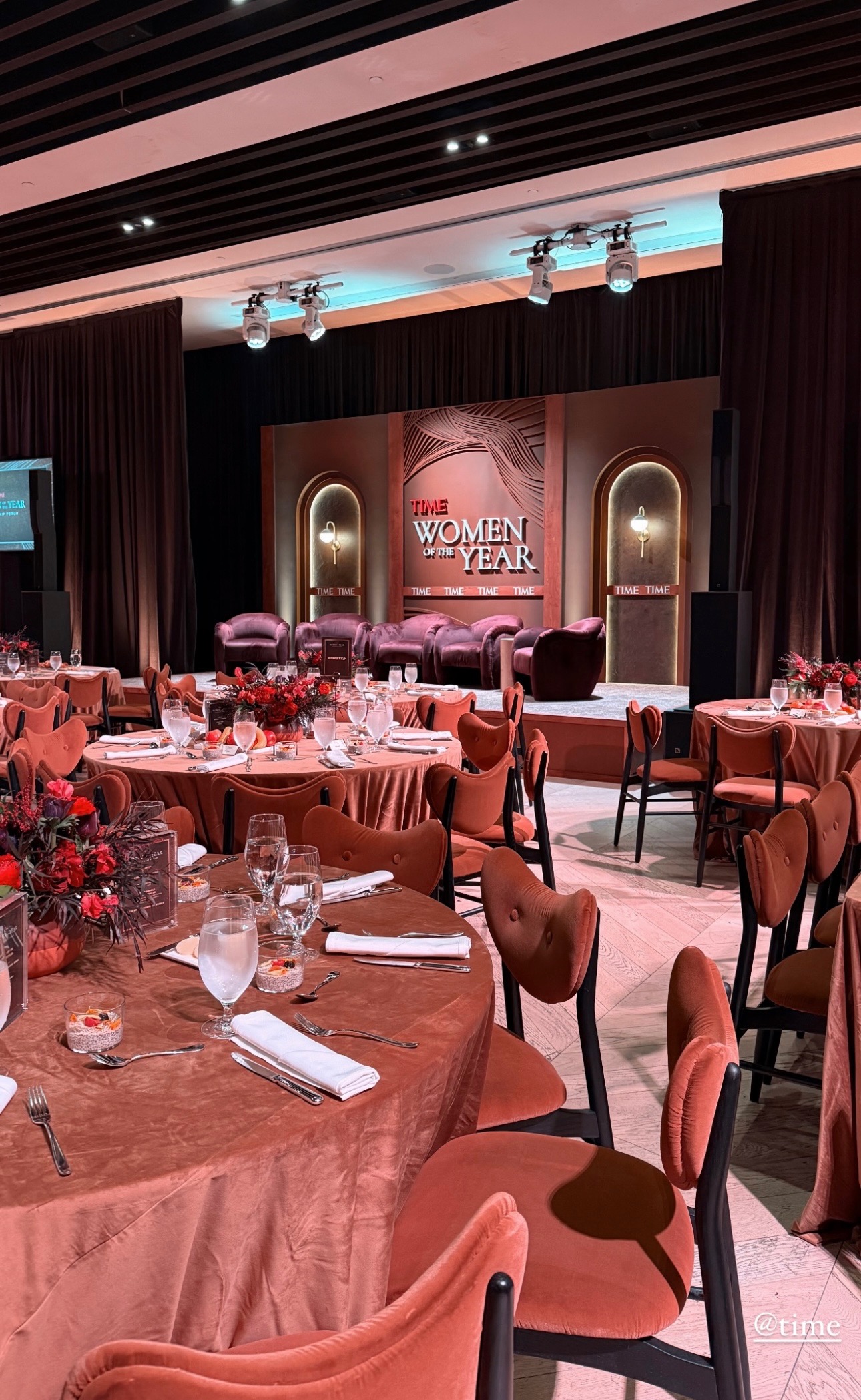 Woman of the Year Gala — Awards ceremony lighting.